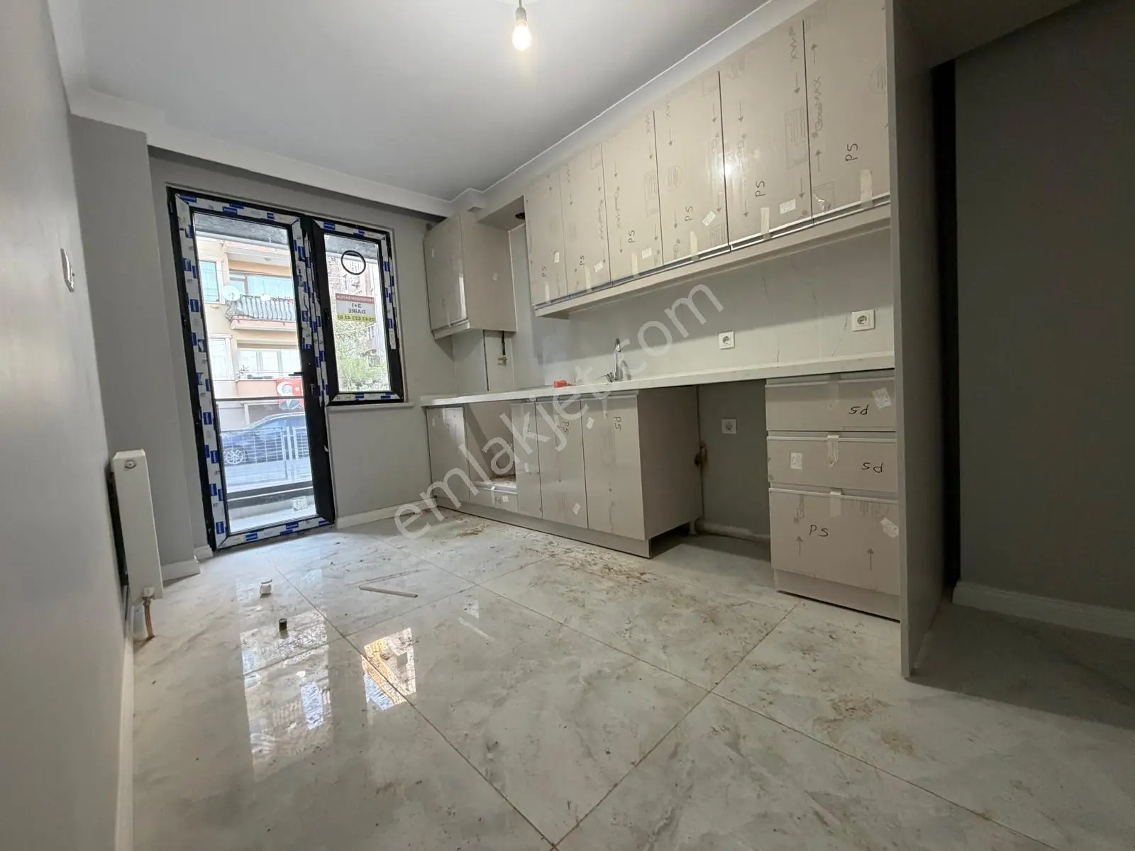 Sıfır Millet Cad 3+1 İskanlı Balkonlu 125m² Ara Kat Fırsat Daire - Görsel 2
