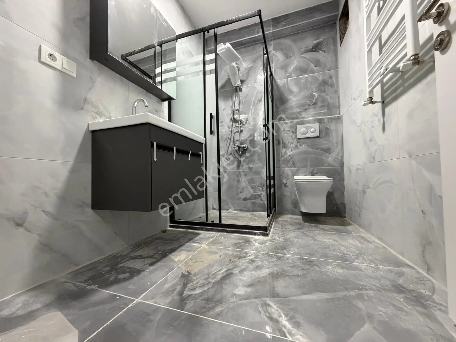Sıfır Millet Cad 3+1 İskanlı Balkonlu 125m² Ara Kat Fırsat Daire - Görsel 19