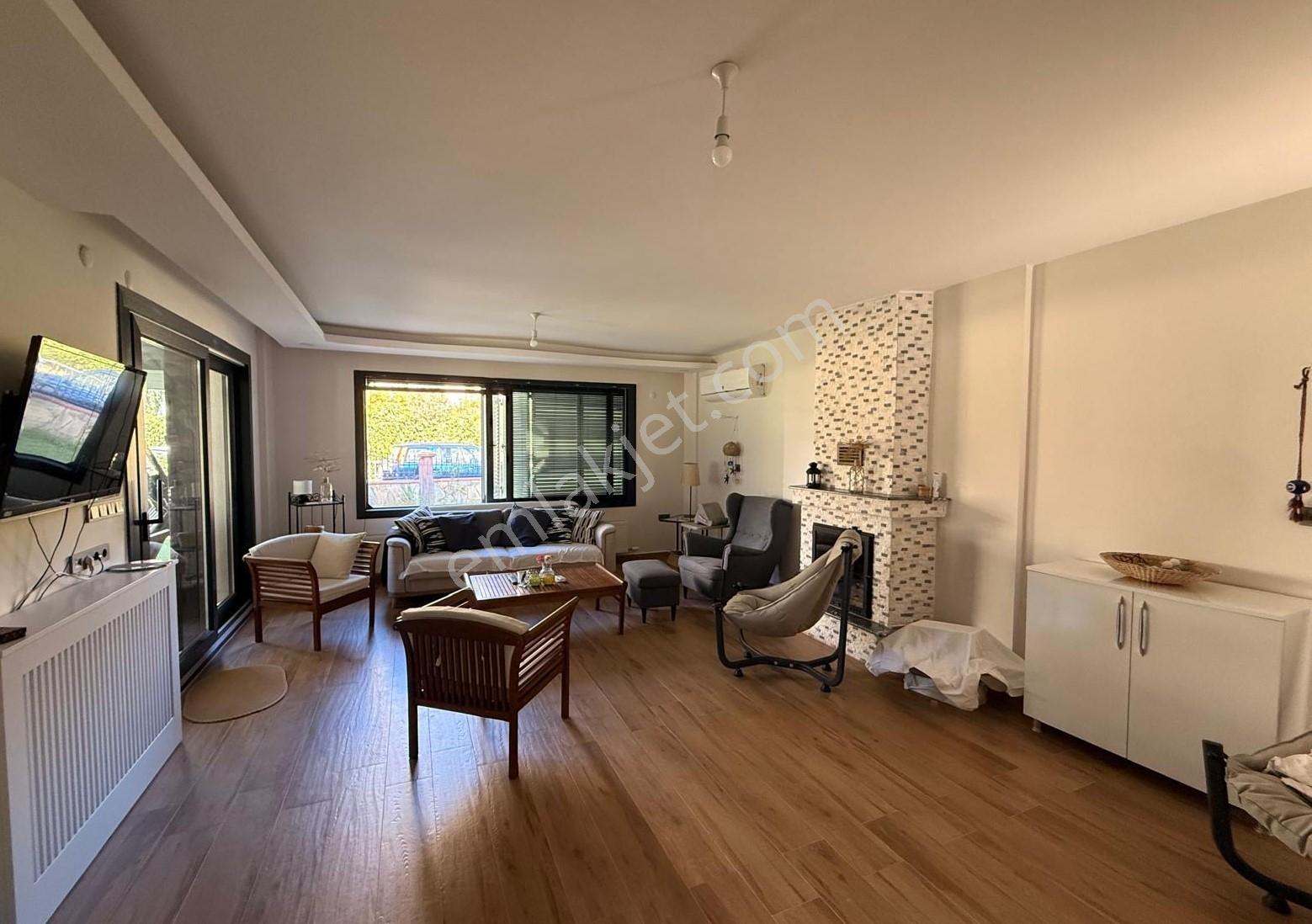Denize Sıfır Sitede, Havuzlu Villa - Görsel 11