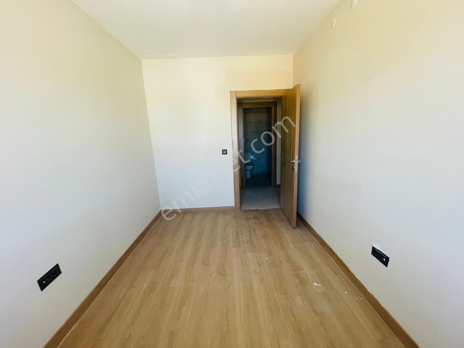 Re/max Selhattin'den Maltepe Toki Atış Okulun'da 2+1 Daire - Görsel 12