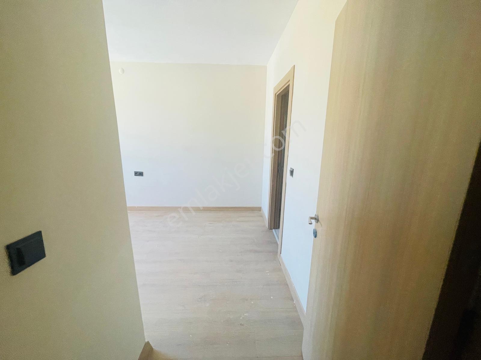 Re/max Selhattin'den Maltepe Toki Atış Okulun'da 2+1 Daire - Görsel 15