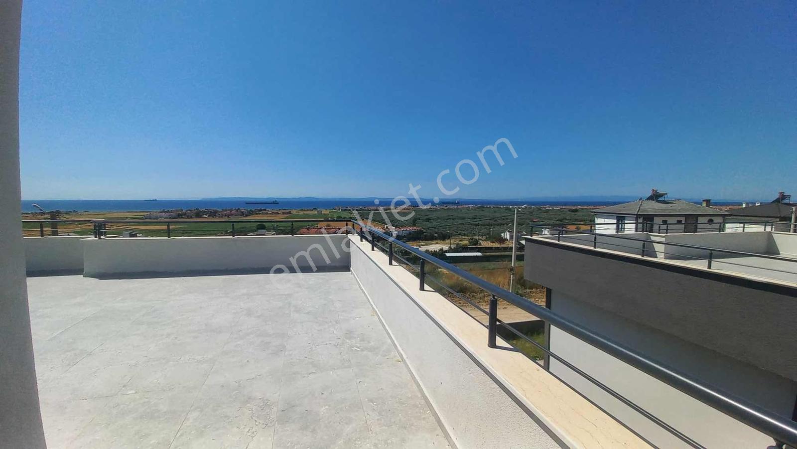 Gümüş Emlak'tan İğdebağlarında Eşyalı Havuzlu Kiralık Villa - Görsel 13