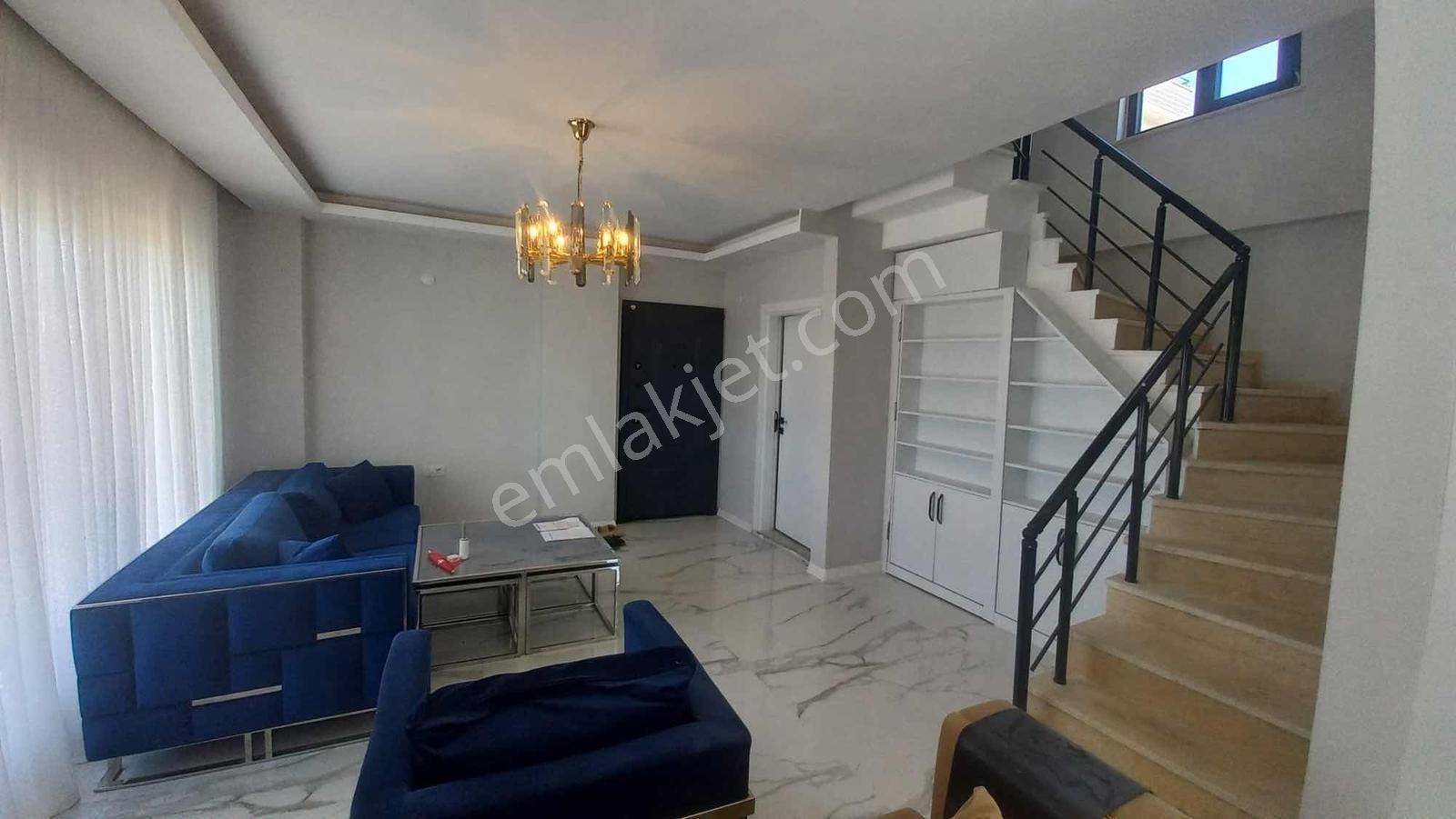 Gümüş Emlak'tan İğdebağlarında Eşyalı Havuzlu Kiralık Villa - Görsel 9