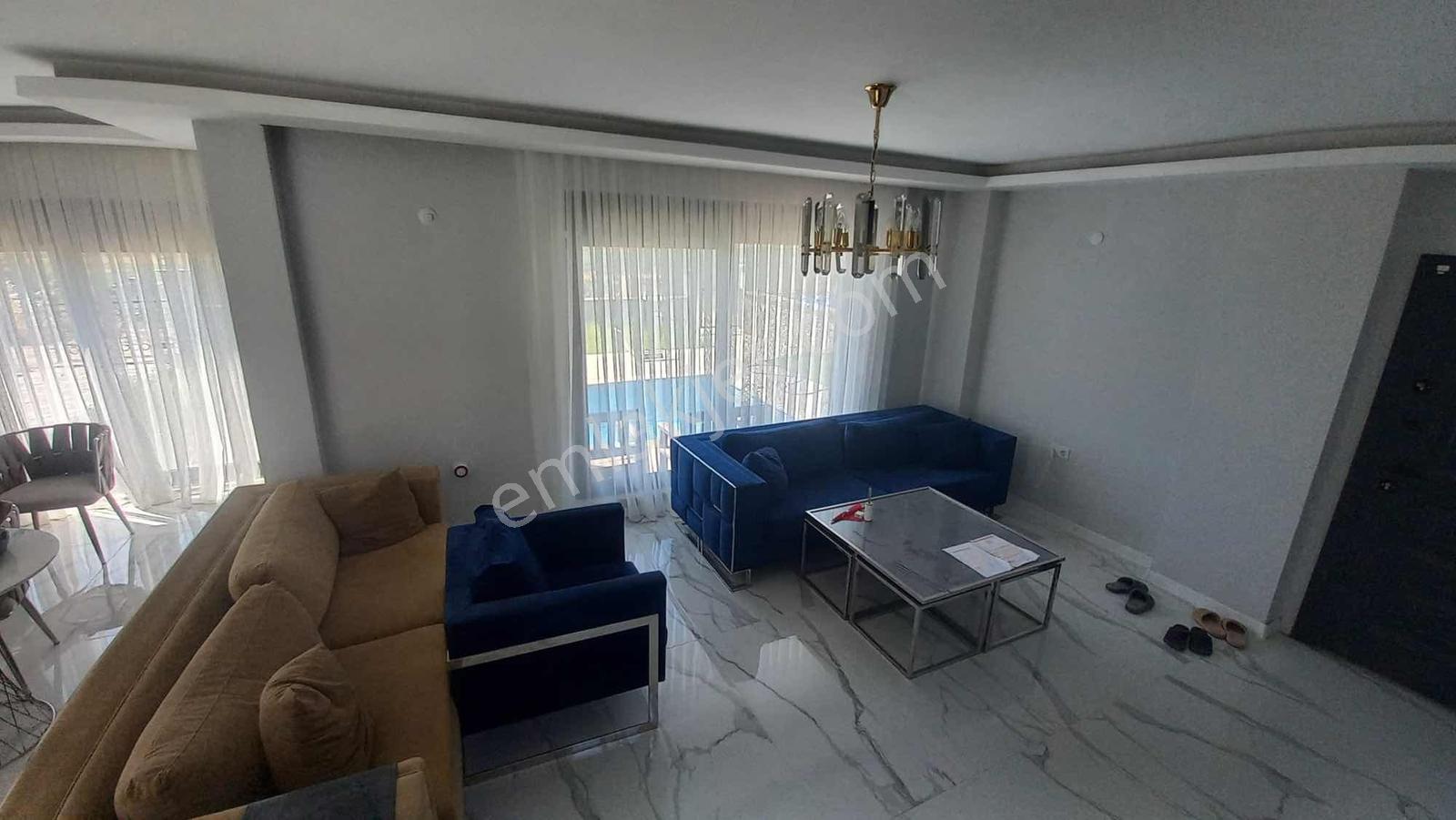 Gümüş Emlak'tan İğdebağlarında Eşyalı Havuzlu Kiralık Villa - Görsel 20