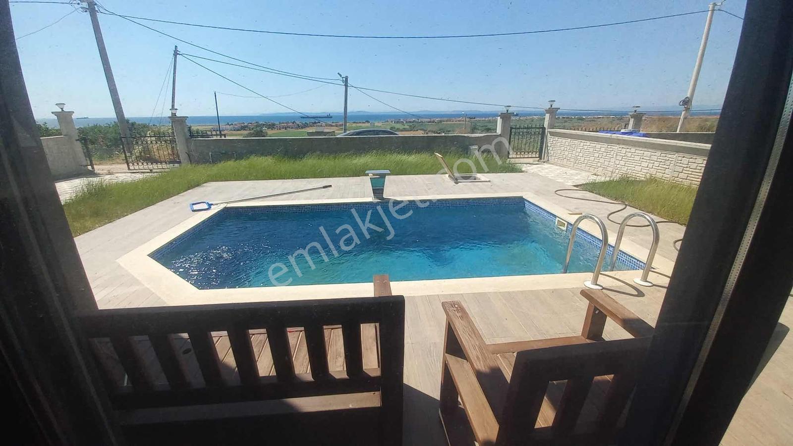 Gümüş Emlak'tan İğdebağlarında Eşyalı Havuzlu Kiralık Villa - Görsel 19