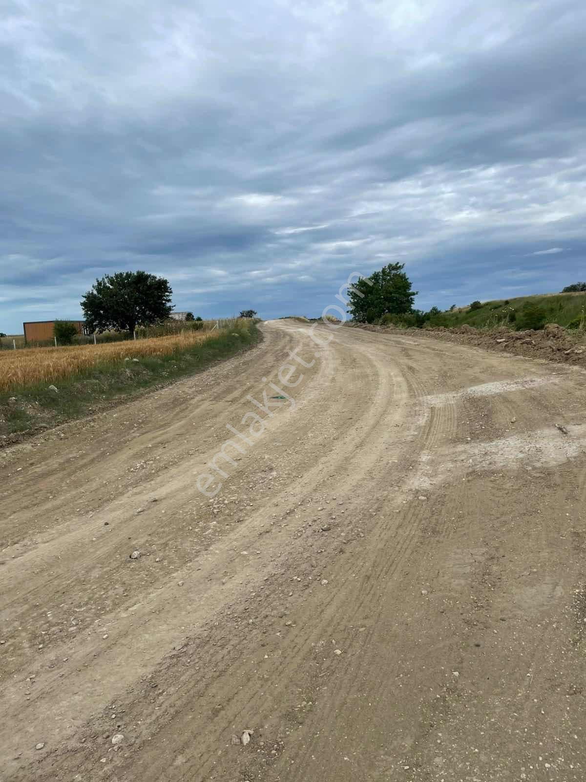 Silivri Çayırdere De Satılık 235 M2 Hisseli Etrafı Çevrili Arsa - Görsel 7