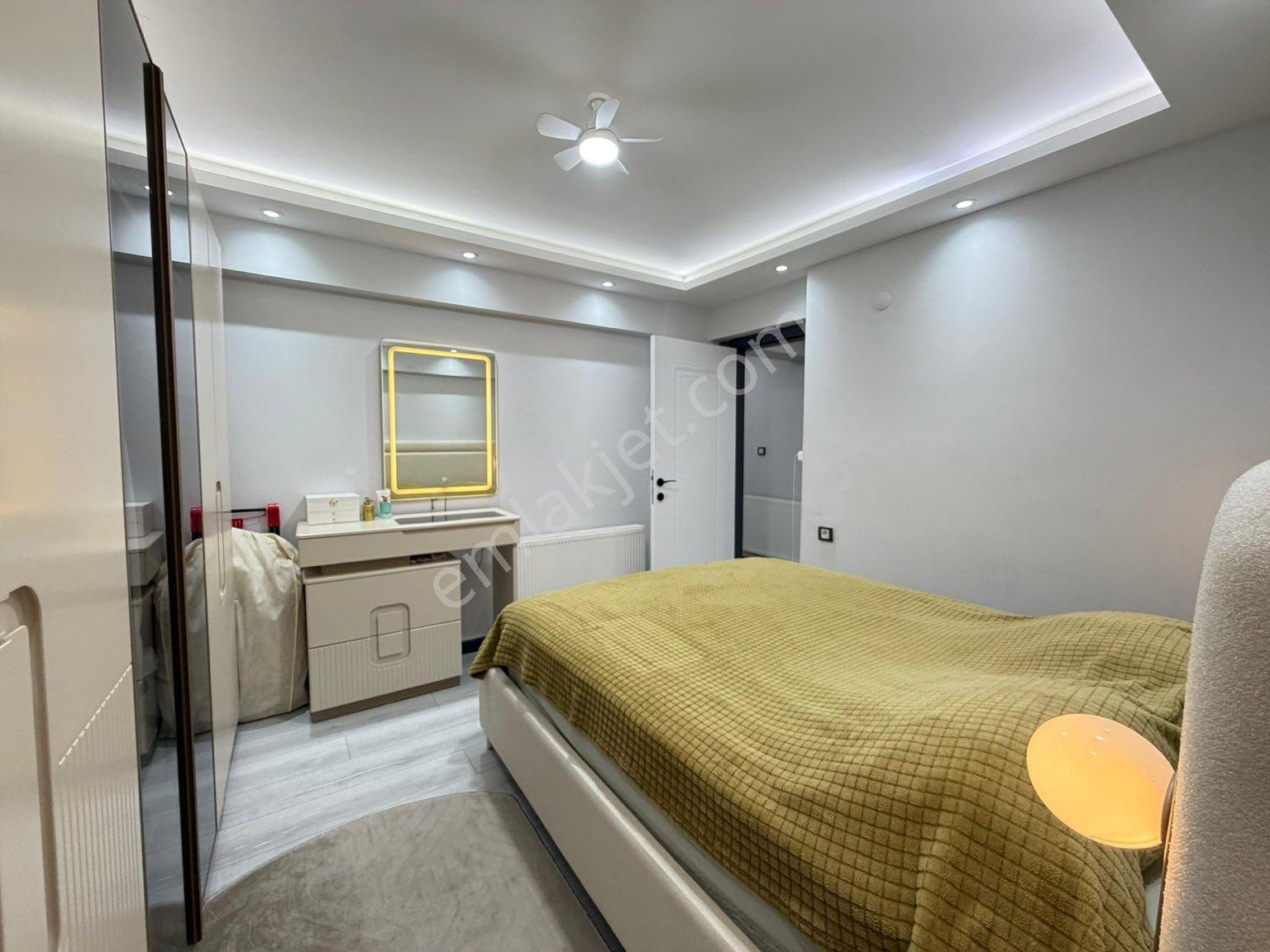 Manisa Kırmızı Köprü Cvr 2+1 13 Yıllık Lüx Asansörlü Satılık - Görsel 10