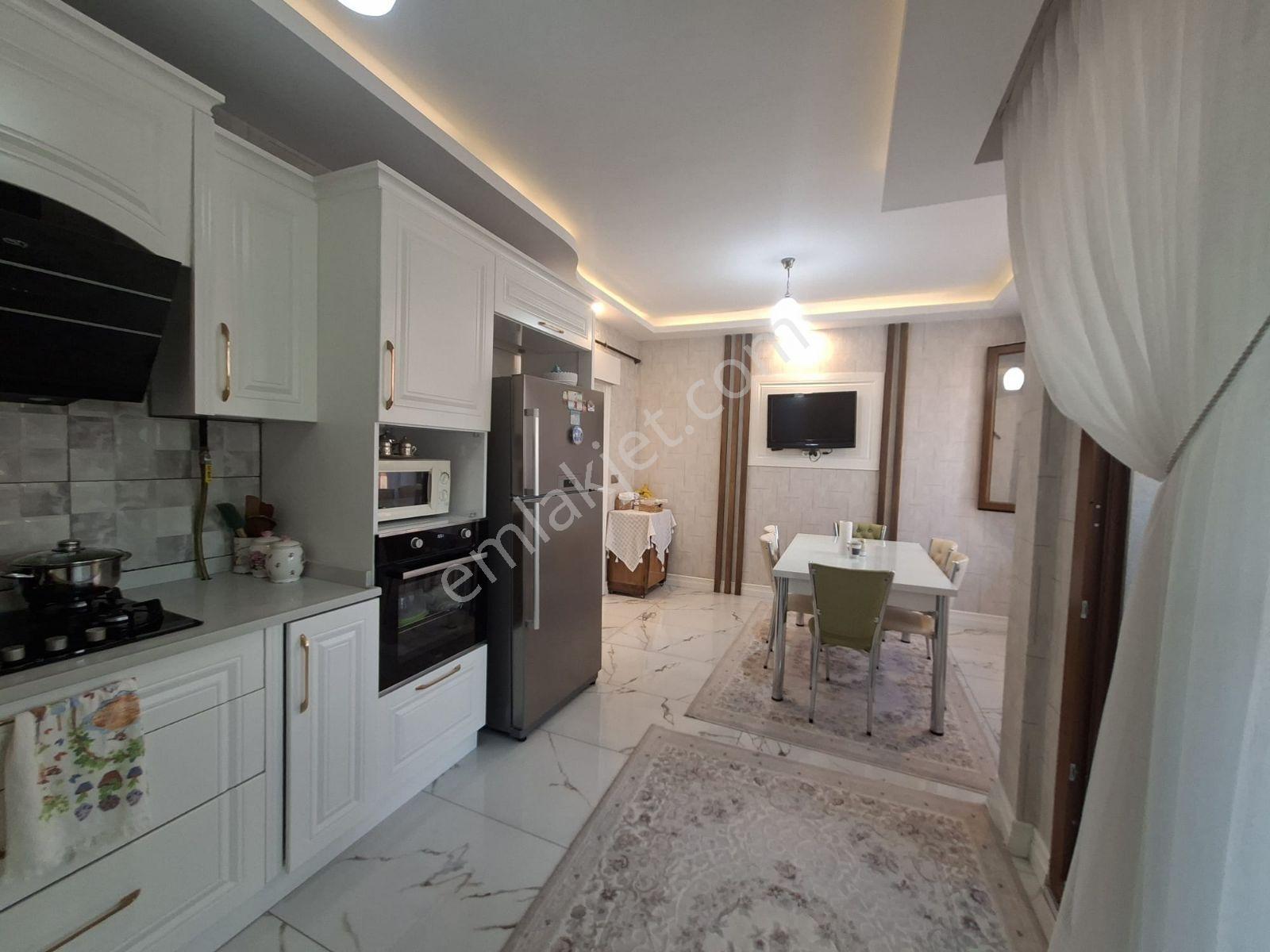 Beşyüzevler Civarında 3 Yıllık Sitede 3.5+1 Acil Satılık Daire - Görsel 6
