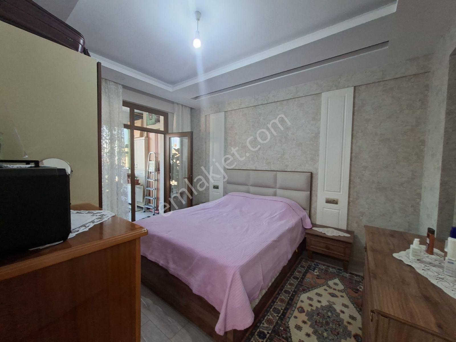 Beşyüzevler Civarında 3 Yıllık Sitede 3.5+1 Acil Satılık Daire - Görsel 14