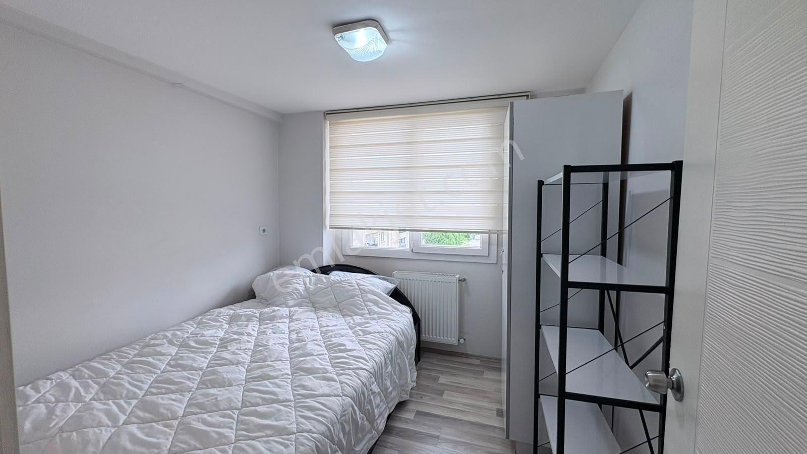 Zeytinköyde Site İçinde Arakat Balkonlu Eşyalı Kiralık 1+1 Apart - Görsel 6