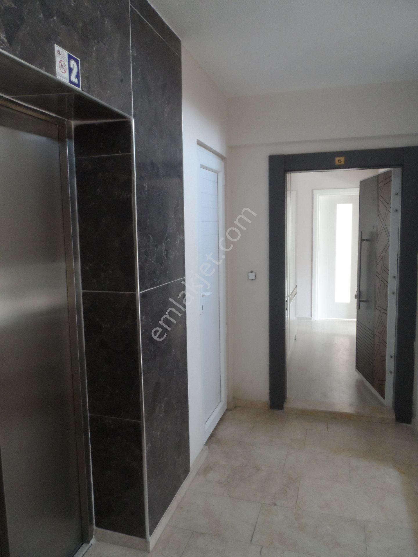 Nazilli Ege Emlak Ofisinden Yeşil Mah. Site İçerisinde, Asansörlü, Doğalgaz Kombili Kiralık Daire - Görsel 6