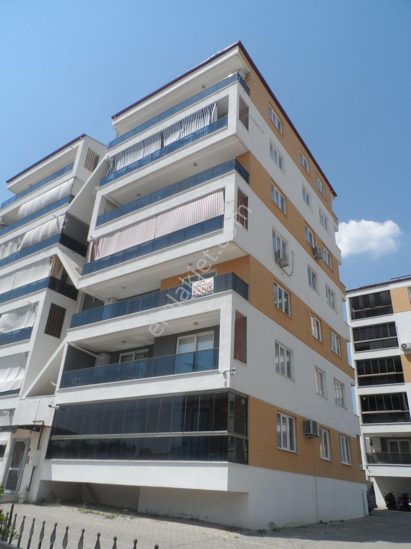 Nazilli Ege Emlak Ofisinden Yeşil Mah. Site İçerisinde, Asansörlü, Doğalgaz Kombili Kiralık Daire - Görsel 4