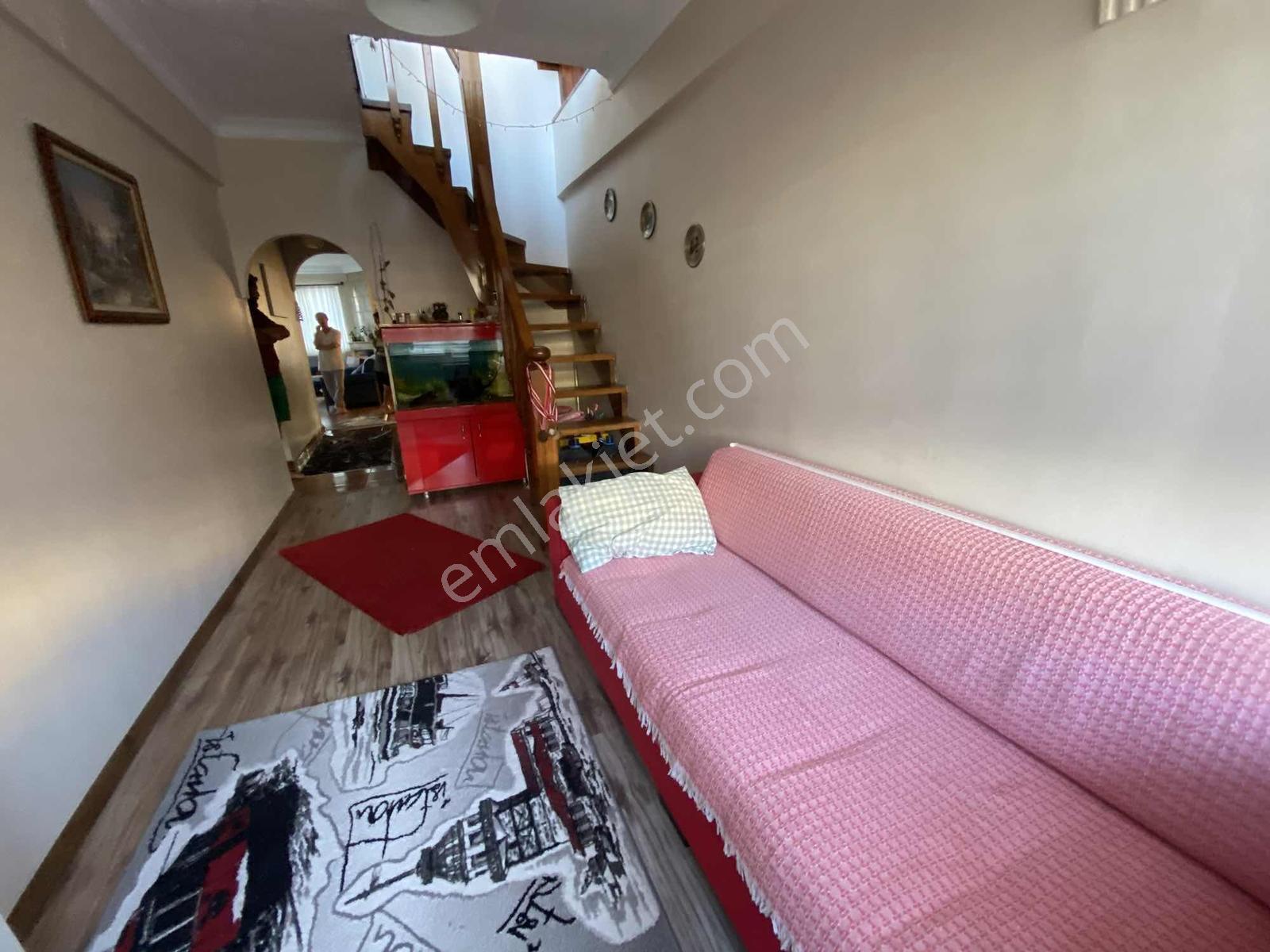 İstanbul House'dan Güngören'de 4+1 Teraslı Fırsat Dubleks Daire - Görsel 6