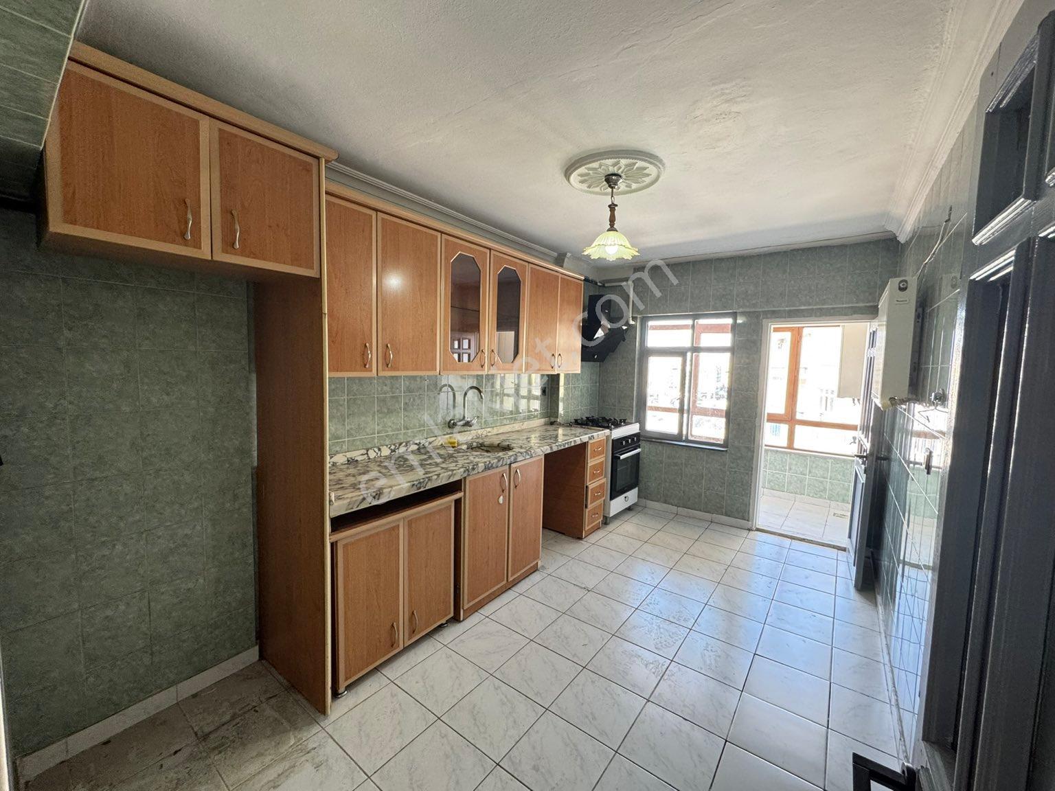 Premar Dan Tesisler Kavşağında Kiralık 3+1 Daire - Görsel 13