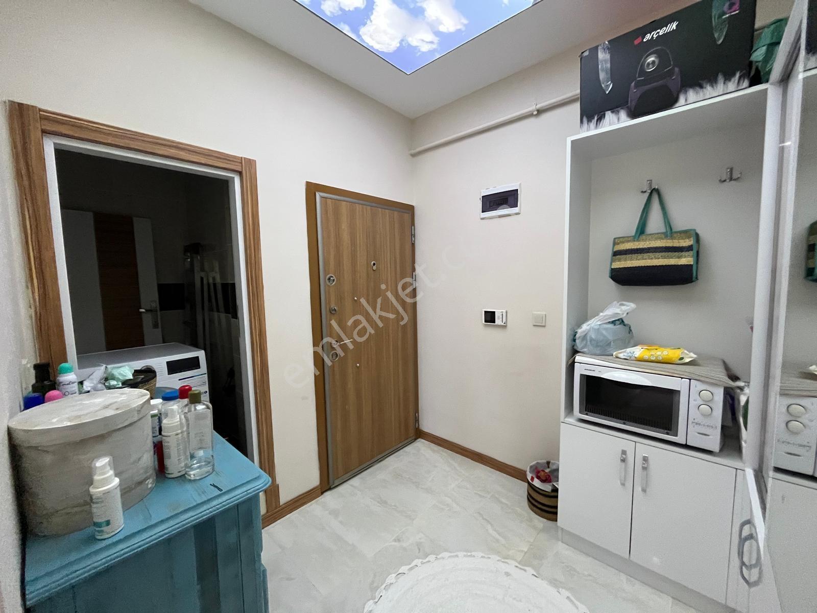 Büyükçekmece De Kiralık Daire 3+1 Havuz Ve Deniz Manzaralı Site - Görsel 9