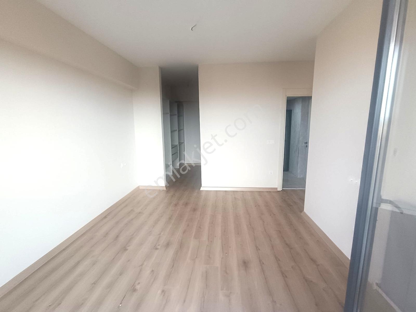 Emlak Konutları Bölgesinde Ultra Lüx 3+1/ 155 M2 Sıfır Kiralık - Görsel 33