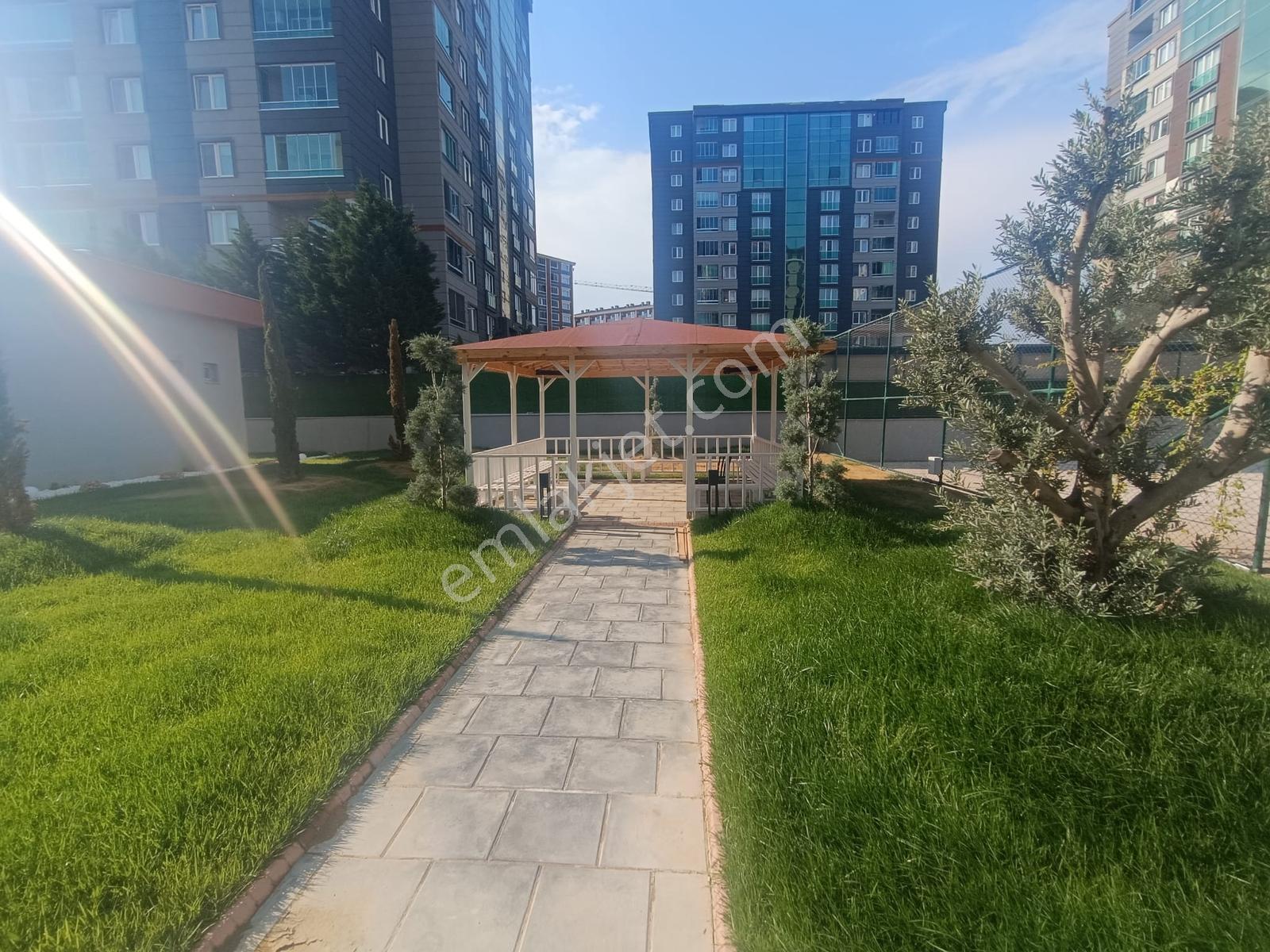 Emlak Konutları Bölgesinde Ultra Lüx 3+1/ 155 M2 Sıfır Kiralık - Görsel 13