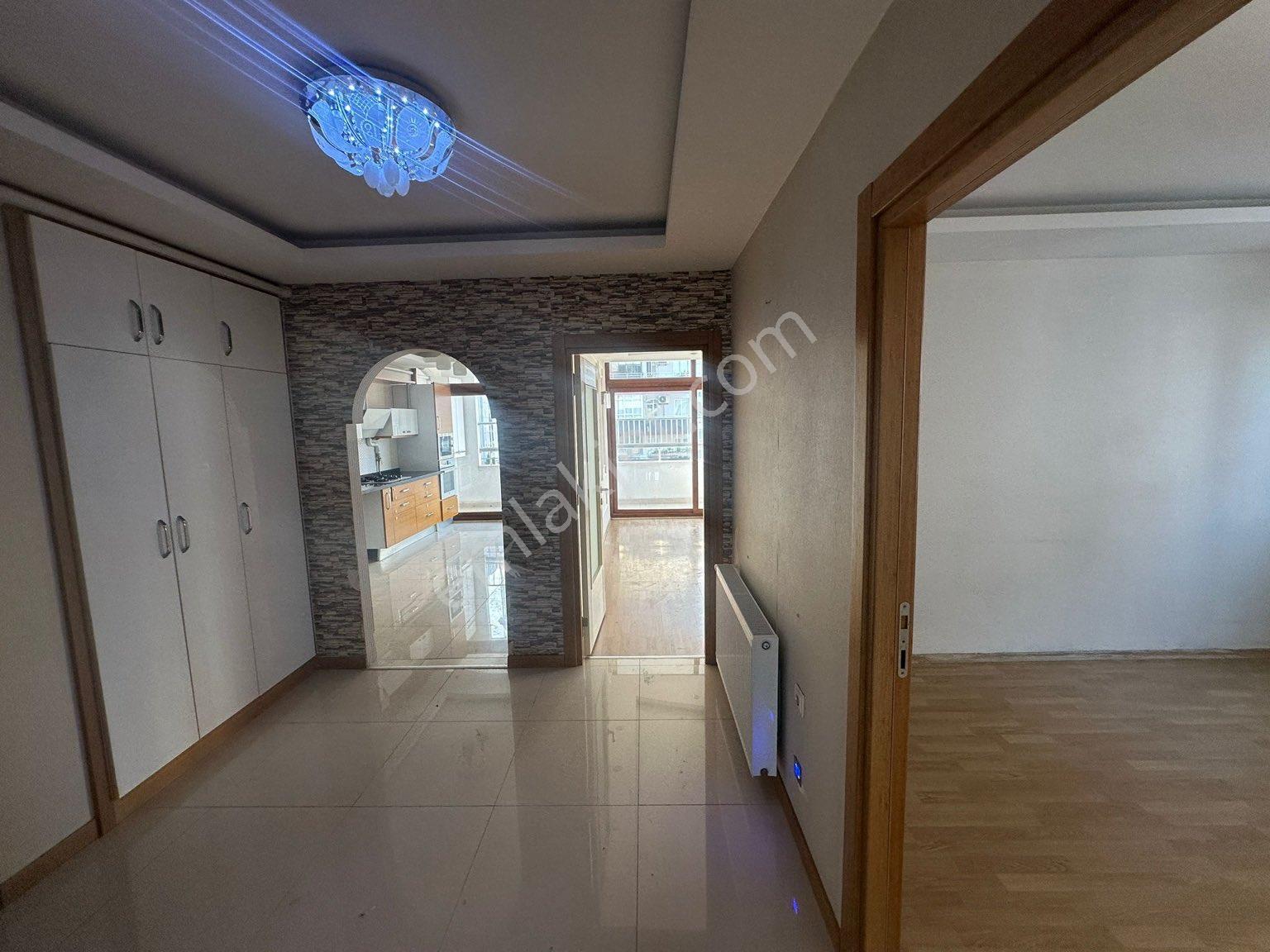Yurt Mahallesi’nde Sosyete Pazarı Civarında Fırsat 3+1 Kiralık Daire! - Görsel 9