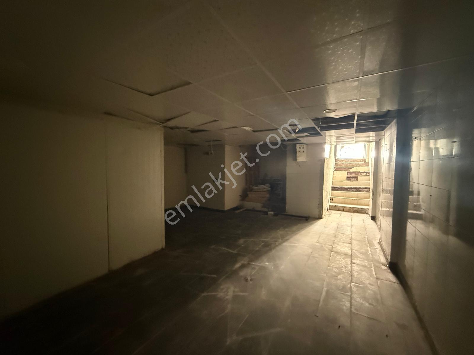 Esenyurt Talatpaşa İşlek Cadde Üstü Kiralık 200 M2 Depo - Görsel 14