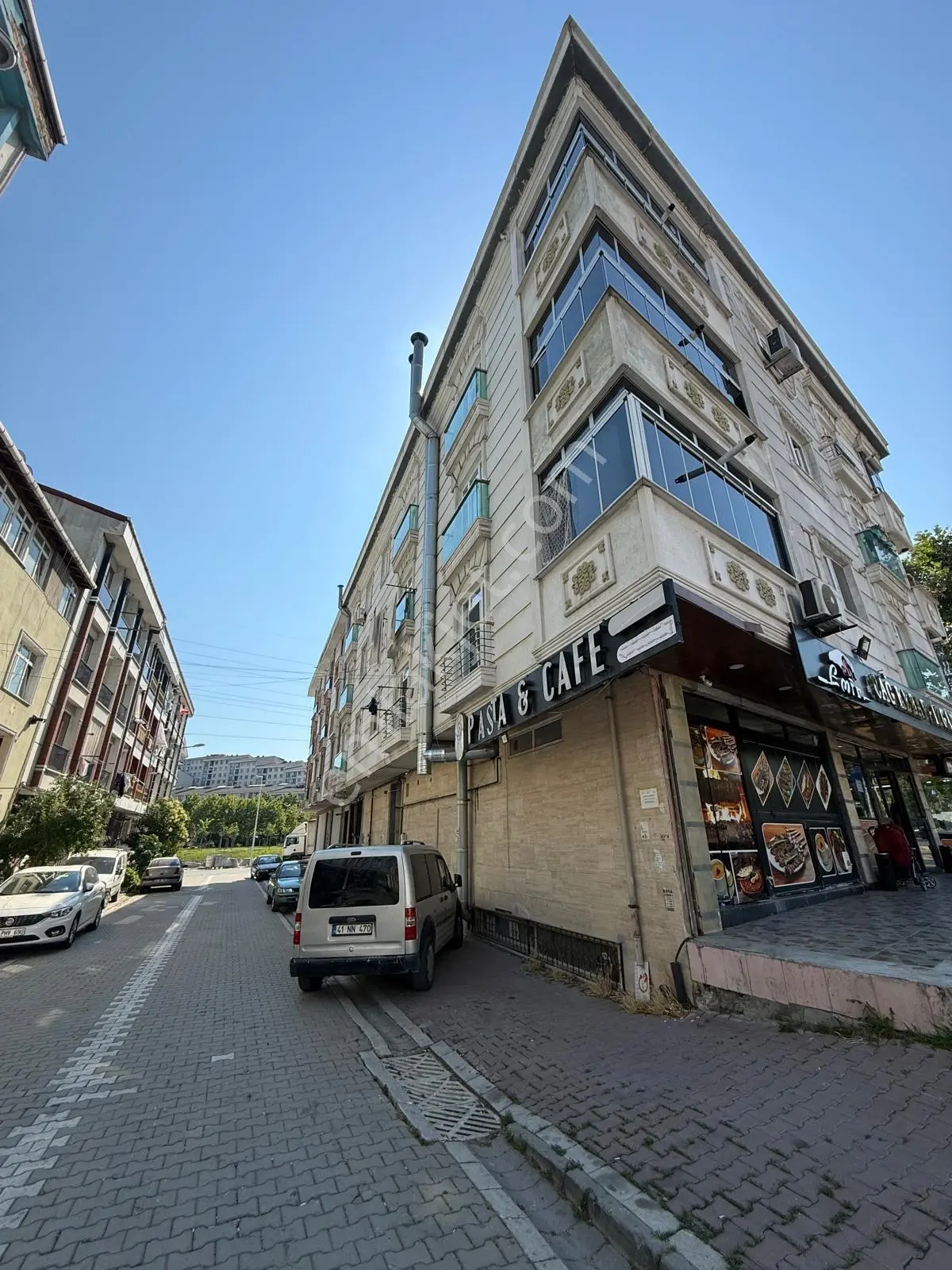 Esenyurt Talatpaşa İşlek Cadde Üstü Kiralık 200 M2 Depo
