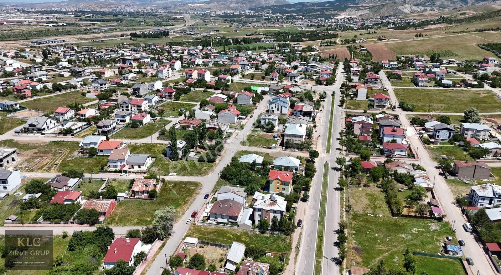 Remax Central'dan Karşıyaka'da Mesire Alanında 294m2 Arsa - Görsel 2