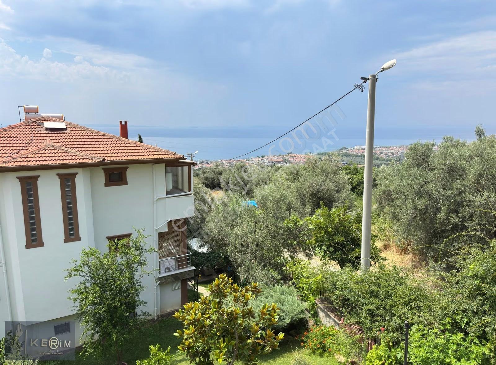 Kerim'den Altınoluk'da Havuzlu Sitede Kiralık 4+1 Müstakil Villa - Görsel 3