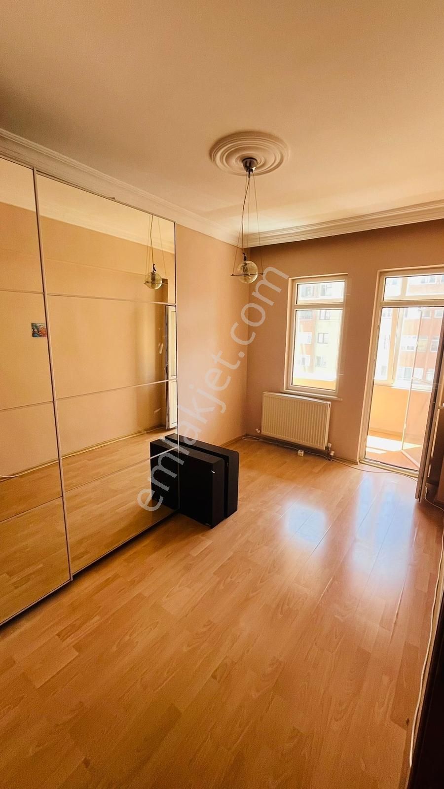 Barış Mahallesi Acıbadem Hastanesi Yanı 3+1 Kiralık Daire - Görsel 4