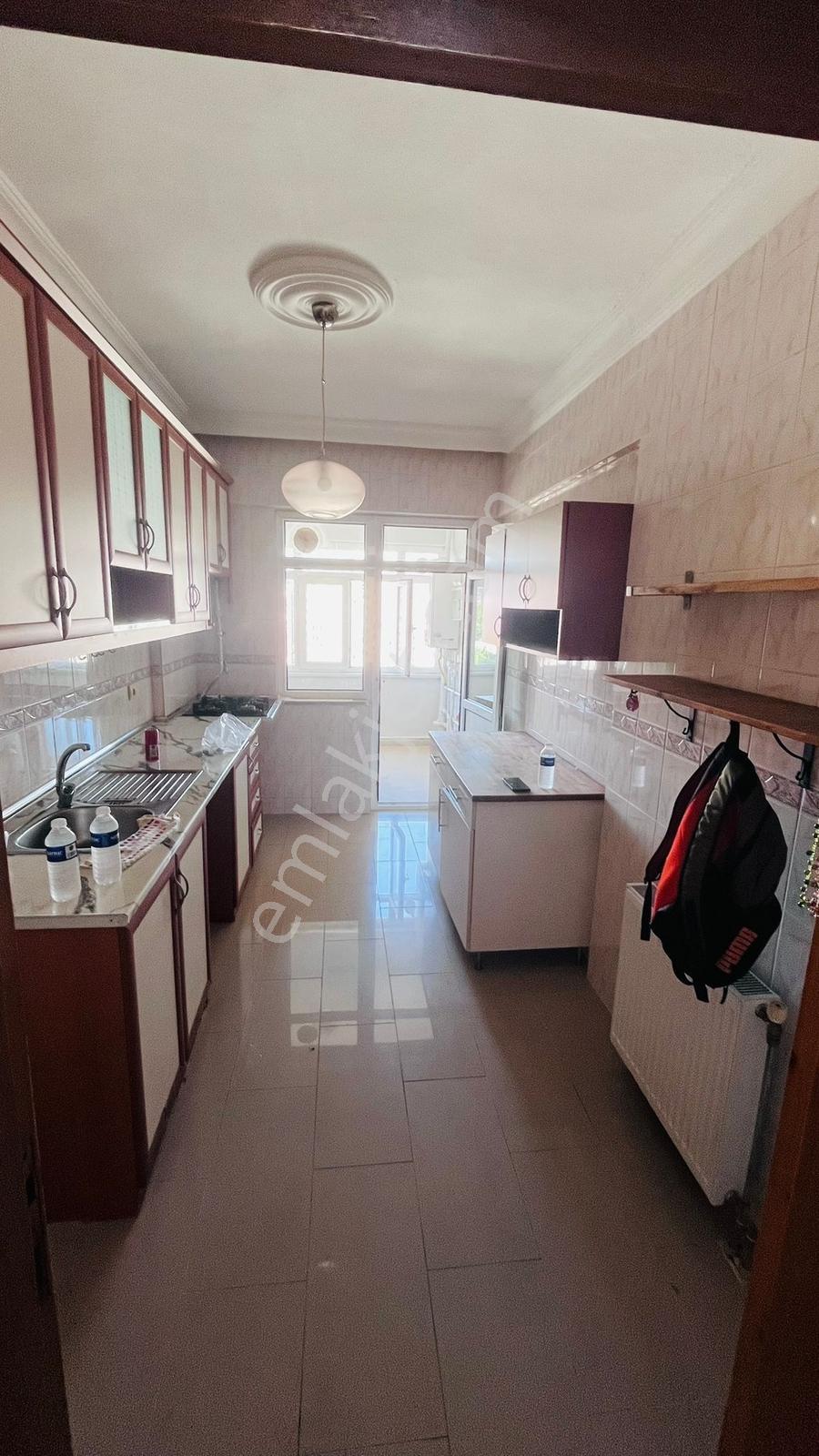 Barış Mahallesi Acıbadem Hastanesi Yanı 3+1 Kiralık Daire - Görsel 3