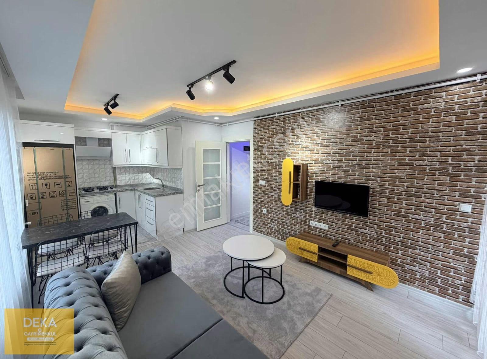 Deka Gayrimenkul'den Kurupelit Tramvaya Cephe Eşyalı 1+1 Kiralık