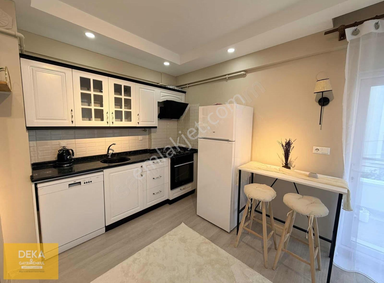 Deka Gayrimenkul'den Tramvaya Yakın Lüks Eşyalı Kiralık 1+1 - Görsel 8