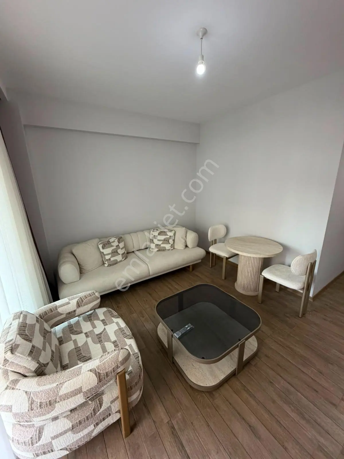 Denizli Merkez Bağbaşında Kiralık Balkonlu 1+1 Eşyalı Sıfır Apart - Görsel 5