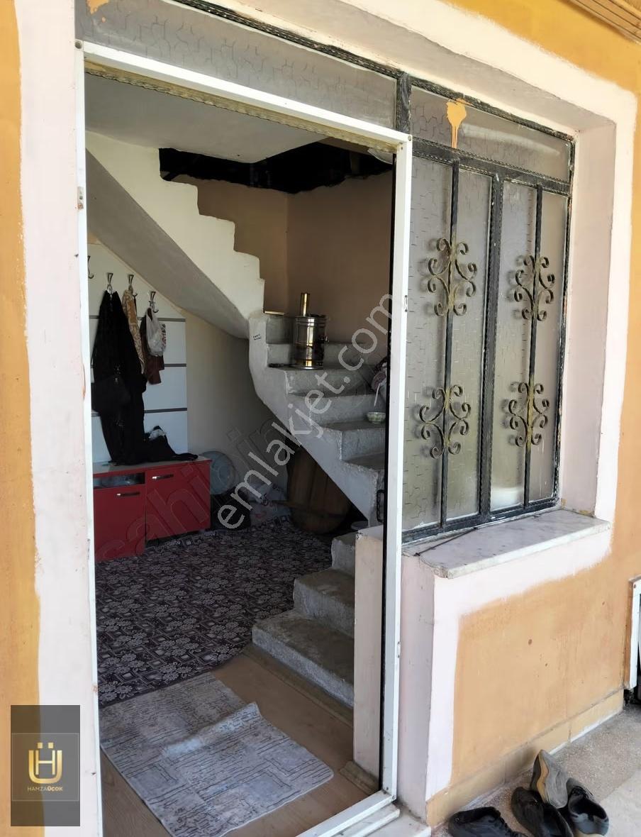 Afyon Üçok Emlaktan Çayırbağ Köyünde 3+1 110m² Müstakil Satılık - Görsel 7