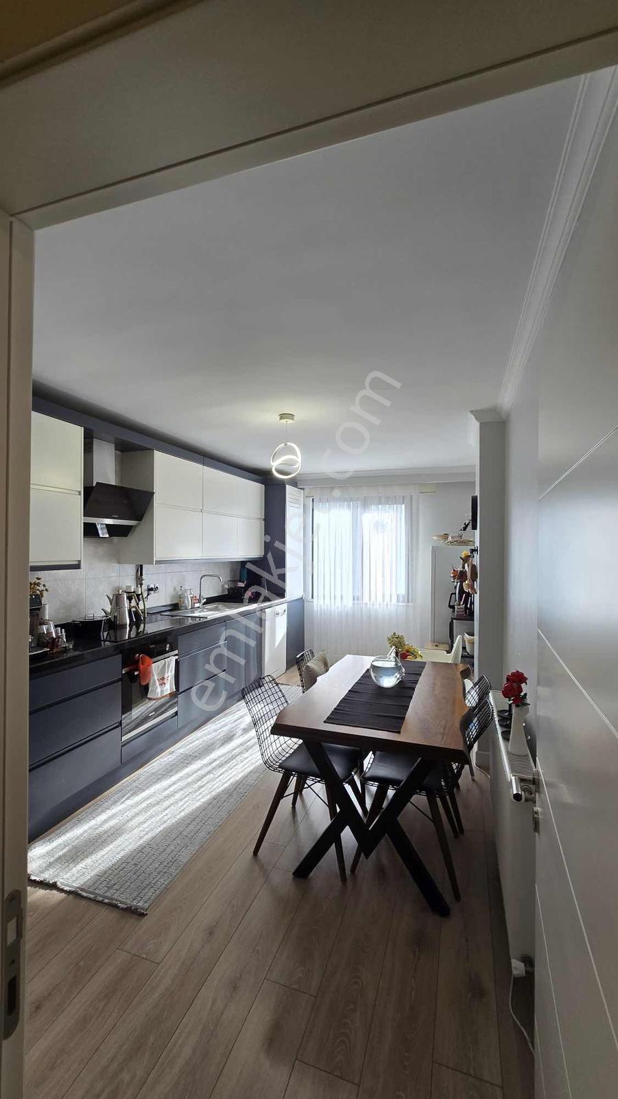 Durugöl Sahile Yakın Caddeye Nazır Kiralık Geniş 3+1 Daire - Görsel 18