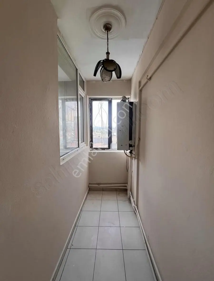 Aksarayda Kiralık 2+1 | 90 M² | 4. Kat - Görsel 3