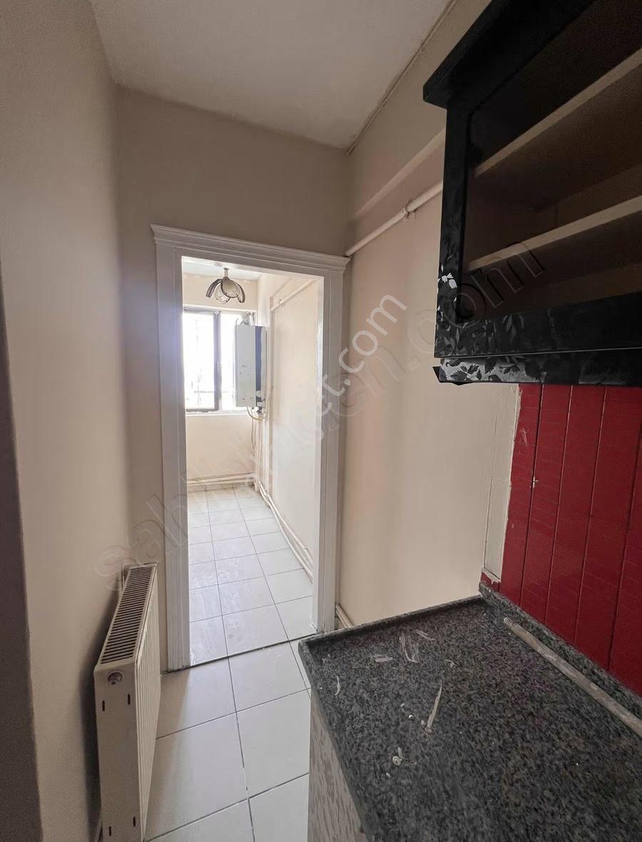 Aksarayda Kiralık 2+1 | 90 M² | 4. Kat - Görsel 2
