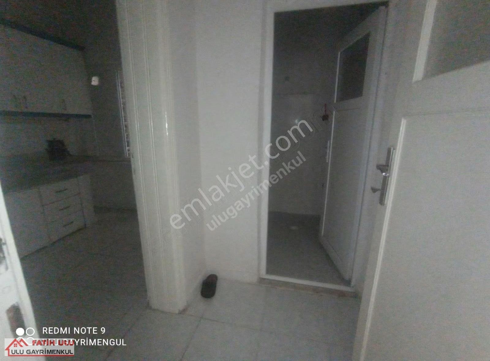Çarşı Merkezde Şemsiyeli Sokak Altı Kiralık Ofis - Görsel 6