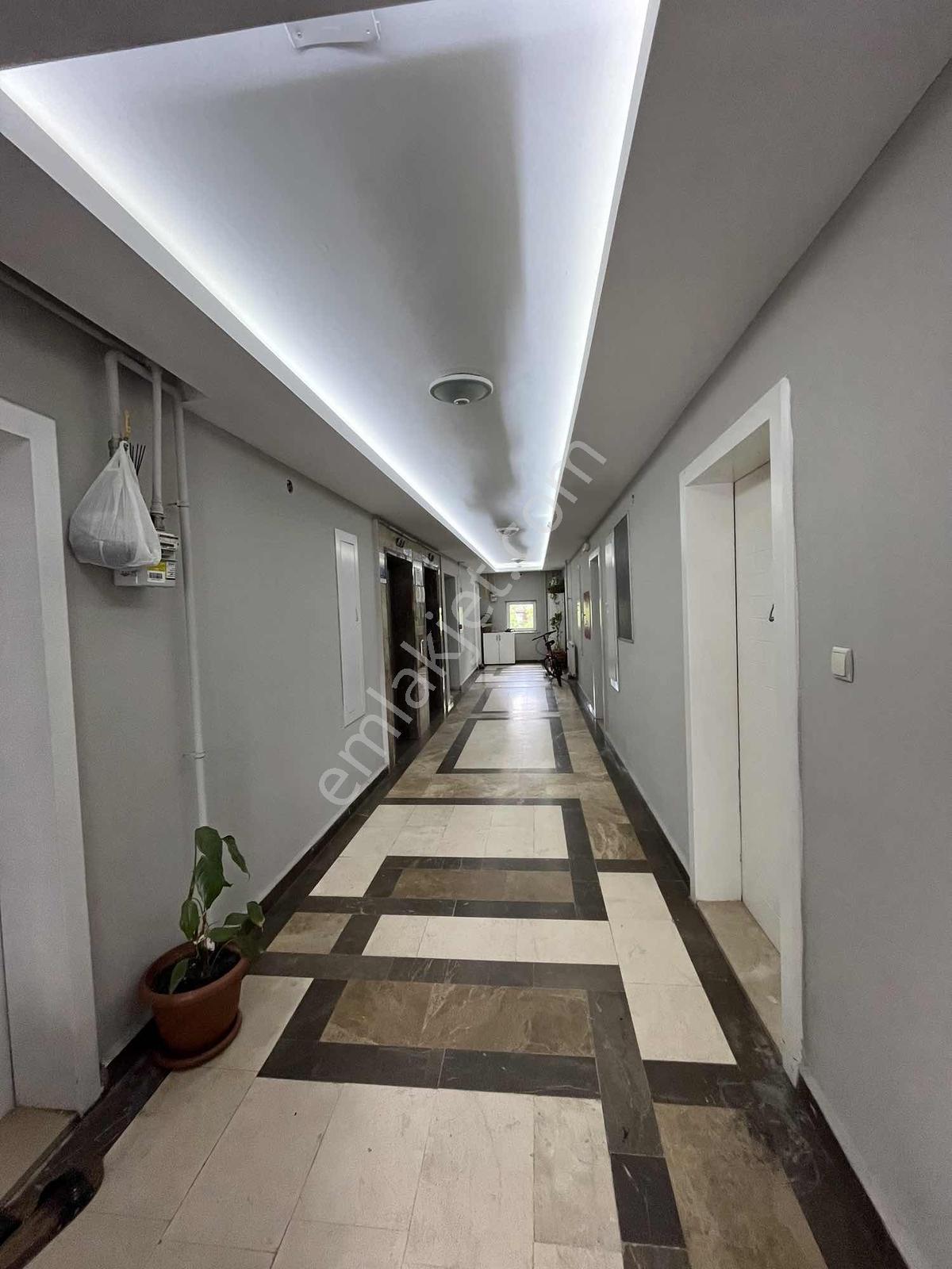 Kayaşehir 11.bölgede Satılık 2+1 Tadilatlı Metroya Yakın - Görsel 21