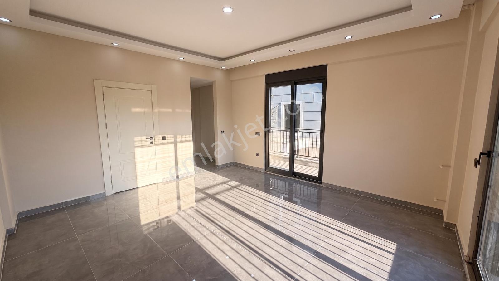 Eşyasız 4+1 Sıfır Müstakil Havuzlu Otoparklı Villa - Görsel 11
