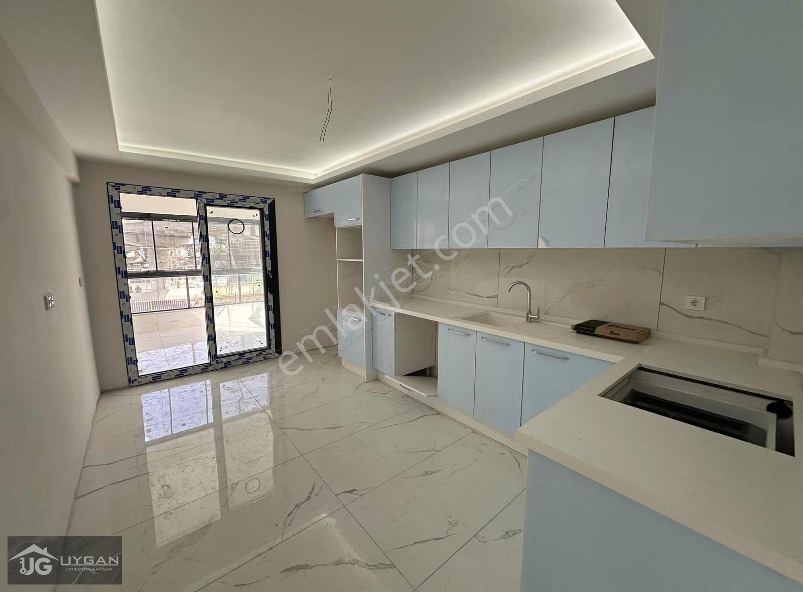 Baran Akgül'den Muratbey Mah. 2+1 120m² Arakat Koruluk Dibi