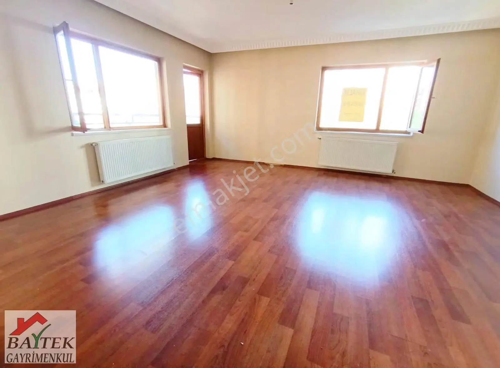 Çankaya Ata Mah. Vadi Manzaralı Asansörlü,kilerli Kiralık Daire