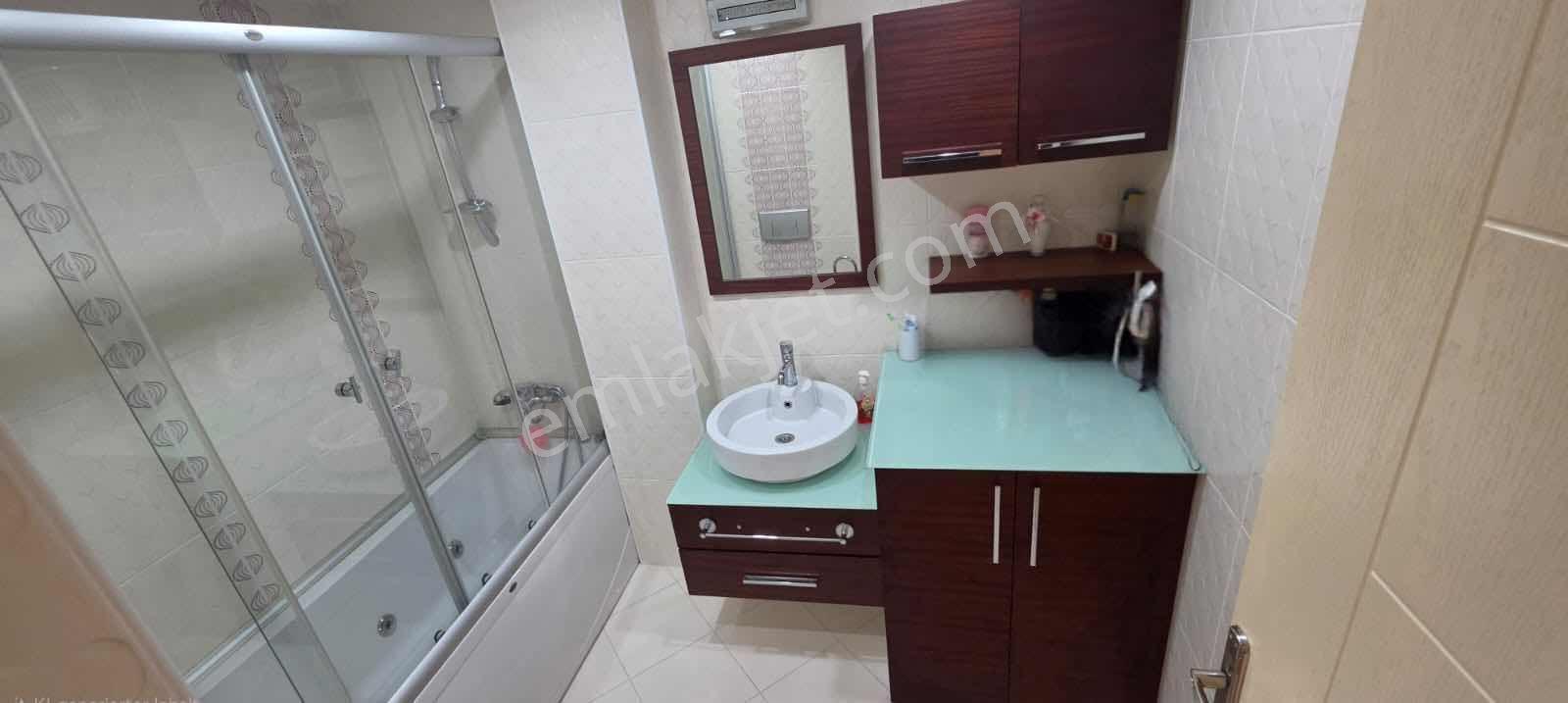 Beylikdüzü Narçiçeği Sitesi 3+1 6.kat 146 M2 Full Eşyalı - Görsel 22
