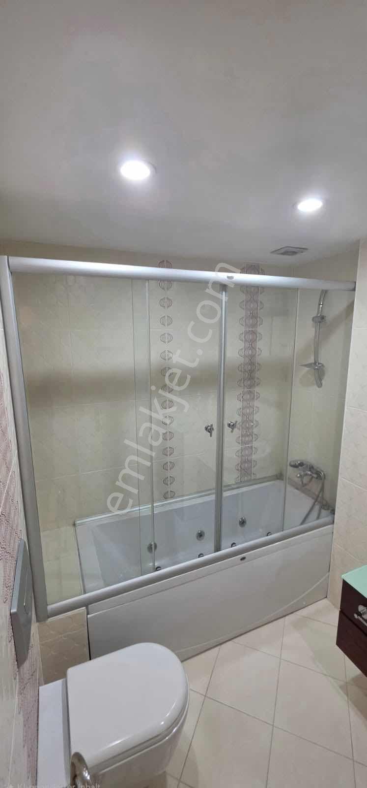 Beylikdüzü Narçiçeği Sitesi 3+1 6.kat 146 M2 Full Eşyalı - Görsel 35