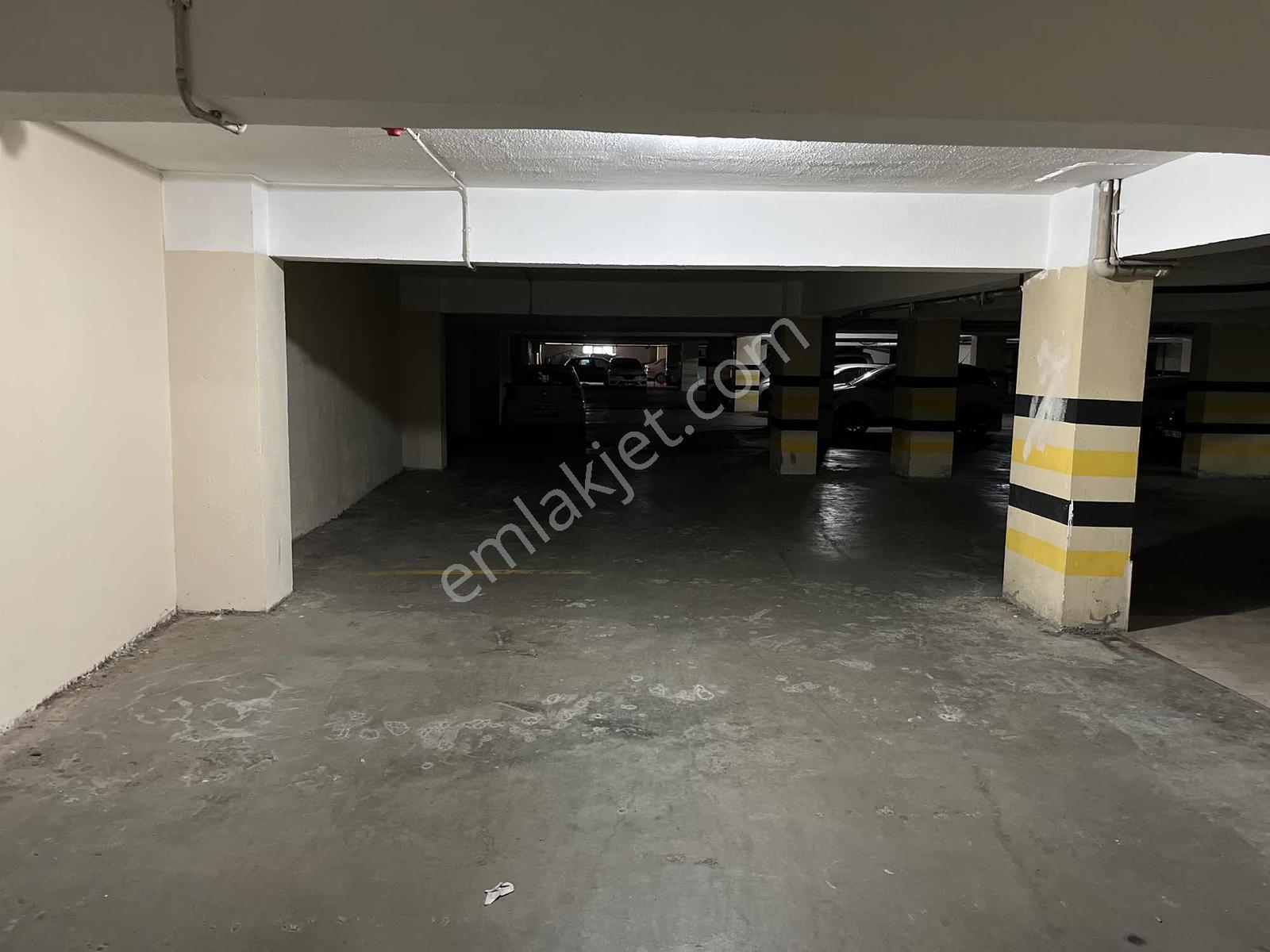 Beylikdüzü Narçiçeği Sitesi 3+1 6.kat 146 M2 Full Eşyalı - Görsel 23