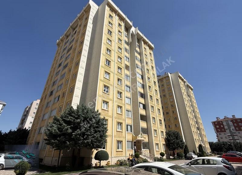 Mustafa Kara'dan Yenikent Kardelen Konutlarnda Satılık 4+1 Daire
