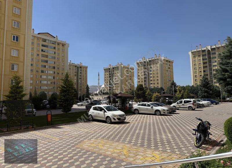 Mustafa Kara'dan Yenikent Kardelen Konutlarnda Satılık 4+1 Daire - Görsel 3