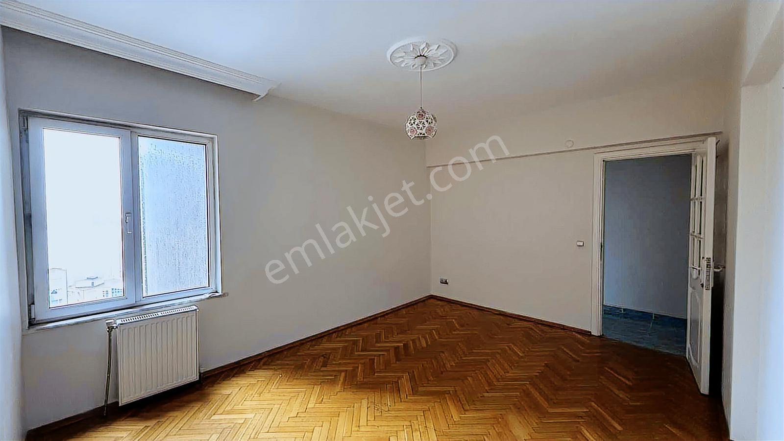 Re/max Hedef'ten Adnan Kahveci Metrobüse Yakın Kiralık Daire - Görsel 15