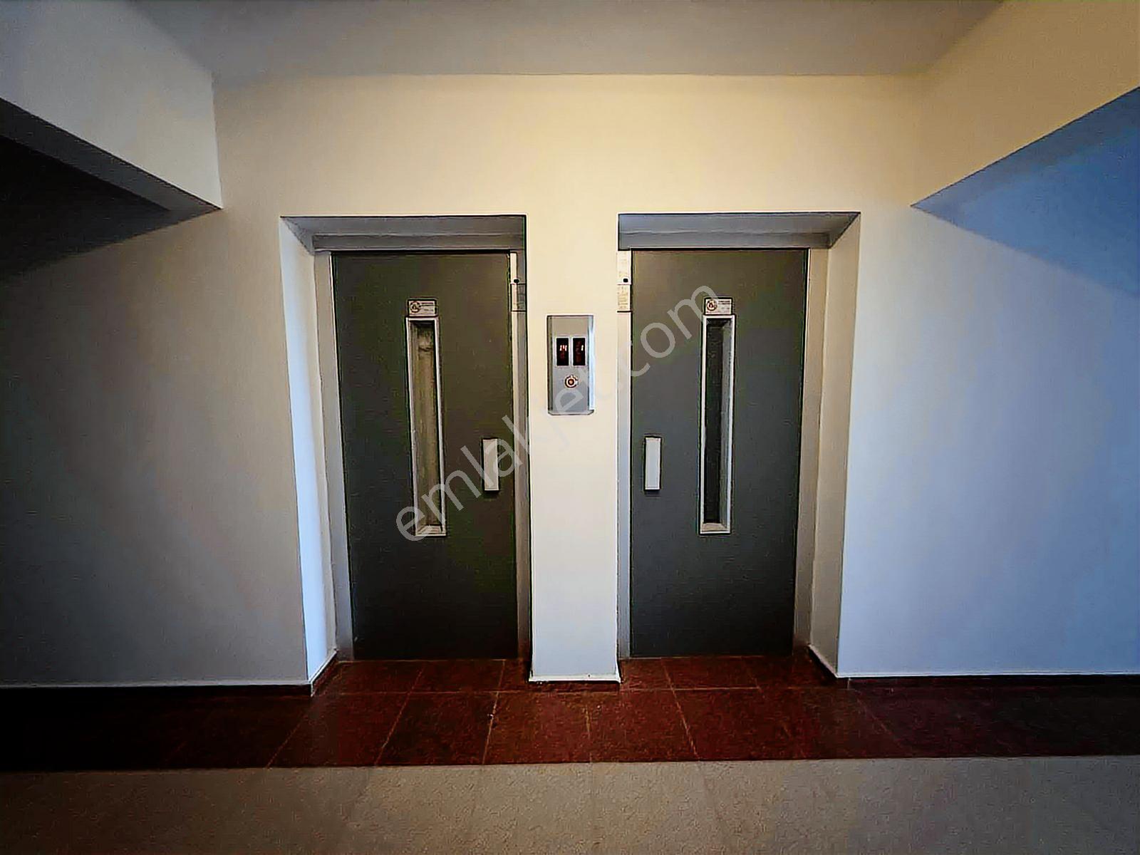 Re/max Hedef'ten Adnan Kahveci Metrobüse Yakın Kiralık Daire - Görsel 19