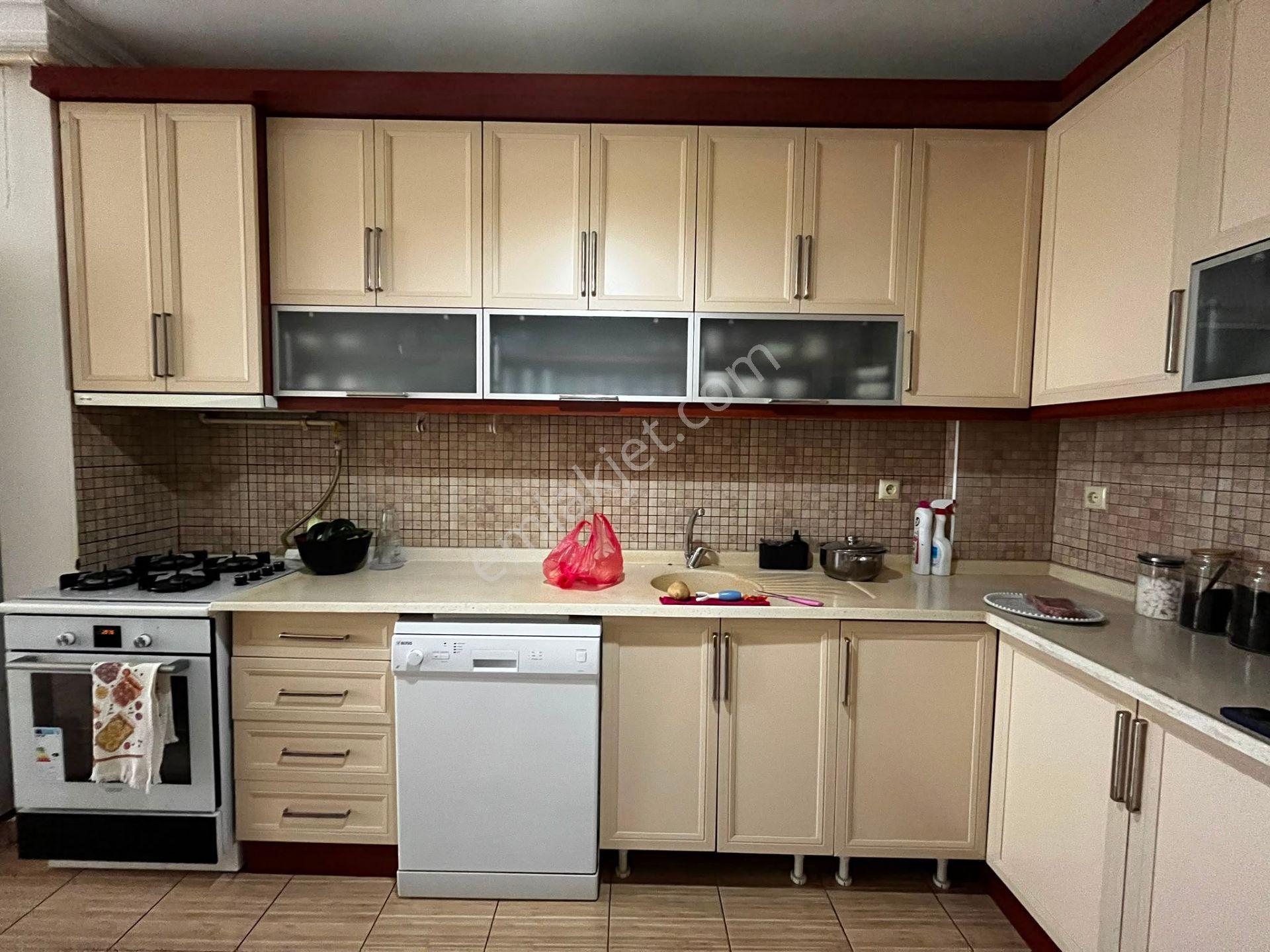 Recep Ümitten Işıklar Mahallesinde Kiralık 3+1 Geniş Ferah Daire - Görsel 7