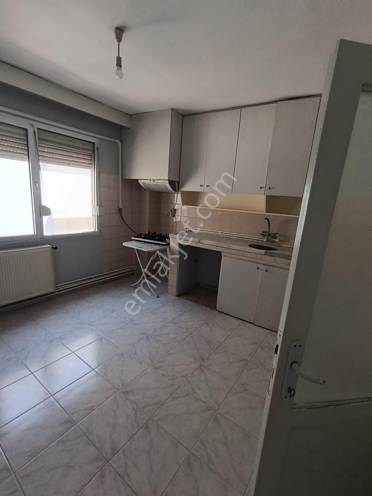 Esatpaşa Mah Lise Yolu Satılık 3+1 Arakat Ful Kredi Li - Görsel 12