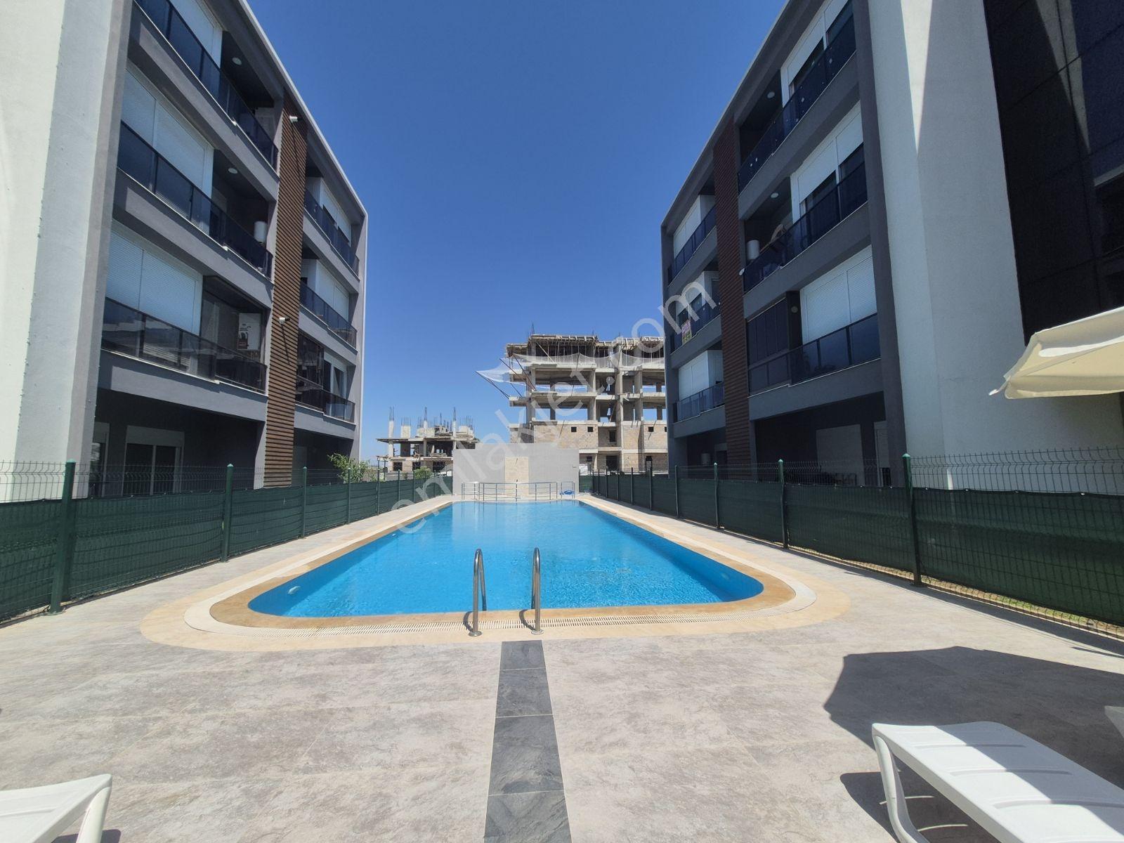 Bahçe Kullanımlı Site İçi Havuz Başı 1+1 - Görsel 18